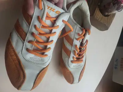 Tifosi Shoes Size 6.5, View more