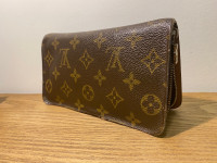 Louis Vuitton wallet 