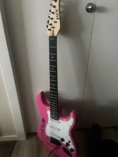 Sell guitar, View more