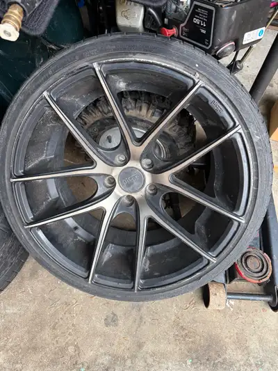 Set of 4 staggered 19” wheels that came off a Lexus is250. Will fit Toyota, Lexus, Nissan, Infiniti,...