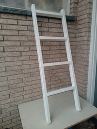 White blanket ladder