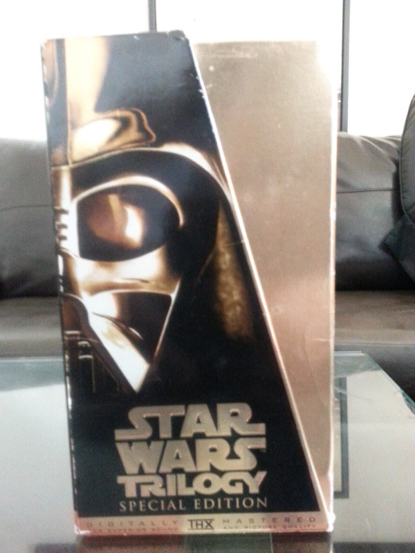 STAR WARS TRILOGY Special Edition VHS 1997 dans CD, DVD et Blu-ray  à Ville de Montréal - Image 3