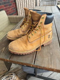 Mens Timberland size 8.5 boots