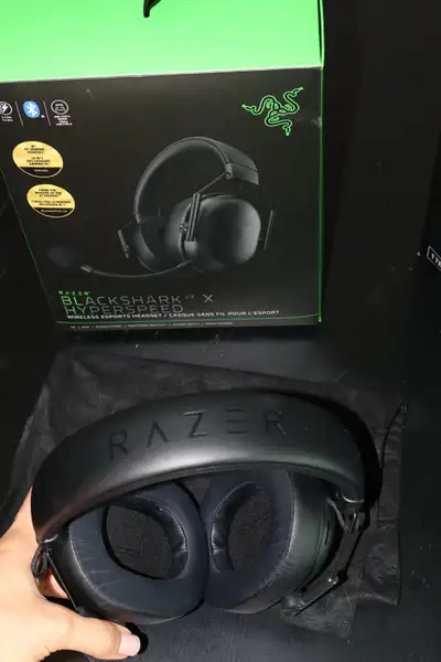 Razer BlackShark V3 X HyperSpeed Wireless Gaming Headset, View more