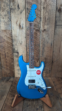 Fender Squier Limited Edition CV 60s Lake Placid Blue