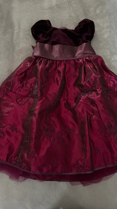 Jolie robe pour fillette 3 ans, View more