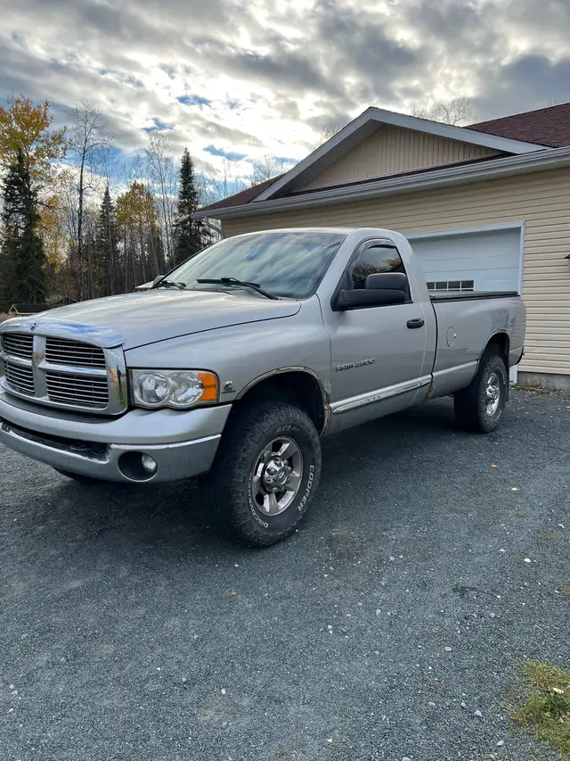 Ram 2500 in Cars & Trucks in Laval / North Shore - Image 2