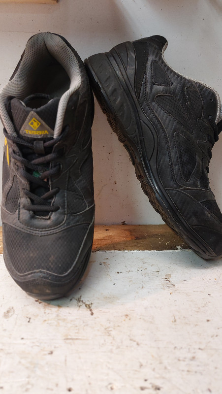 Men's Terra Athletic Safety Work Shoe - Size 10 in Men's Shoes in Markham / York Region - Image 2