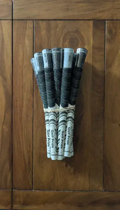 NEW Golf Pride MCC Black and White Grips, Set of 13, View more