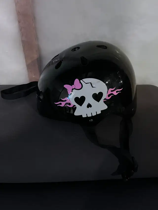 Girls helmet