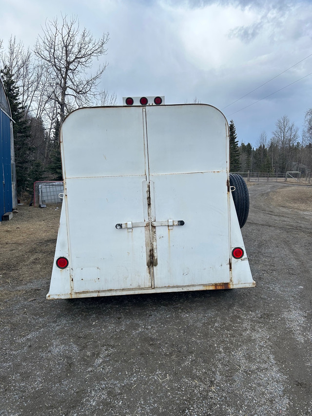 1980 Wy-Lee Horse Trailer 2 horse slant in Cargo & Utility Trailers in St. Albert - Image 4
