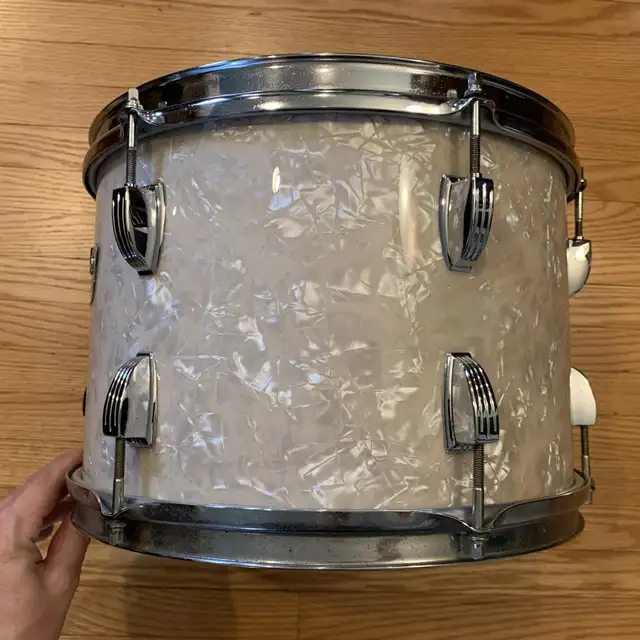 Vintage Ludwig Tom Drum 1976 13” x 9” - White Mother of Pearl in Drums & Percussion in Cambridge - Image 6