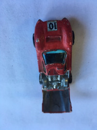 hot wheels -red liner