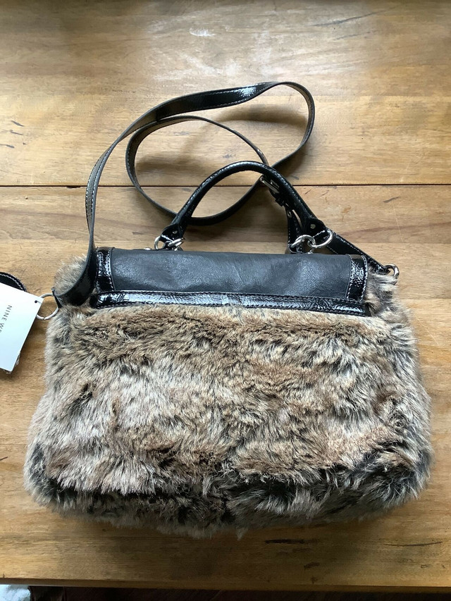 Purse by Nine West. in Women's - Bags & Wallets in St. Catharines - Image 4