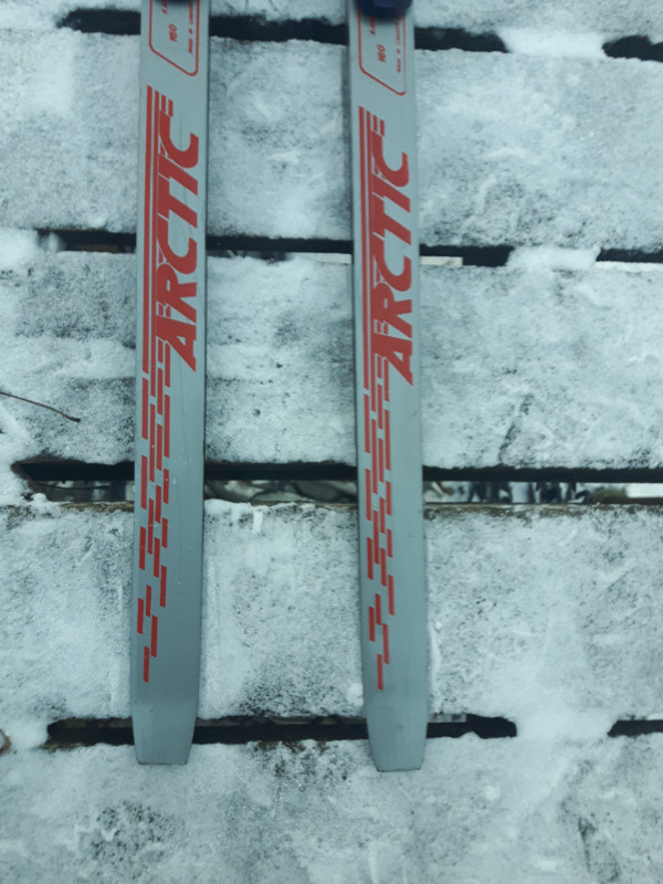 KARHU X COUNTRY WAXLESS SKIS 160 CM in Ski in Gatineau - Image 2