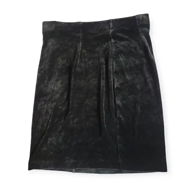 Minijupe Vintage Velours Noir black velvet vintage miniskirt  in Women's - Dresses & Skirts in City of Montréal - Image 2