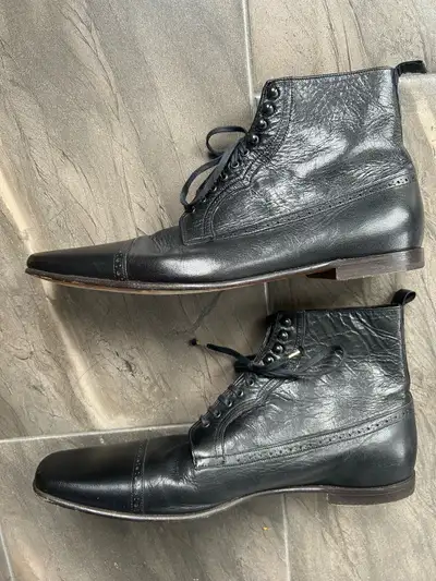 Burberry Men Black Boots, View more