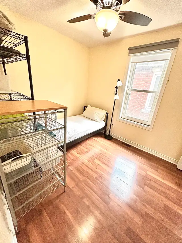 $650/mo room Kensington / Cannon - Professionals / Students62864385106178124