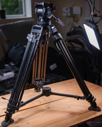 MILLER CX18 100mm Fluid Head + 2-Stage Carbon Fibre tripod