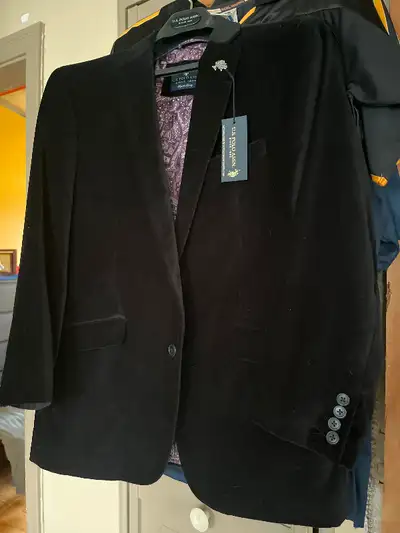 Men’s black velvet blazer, View more