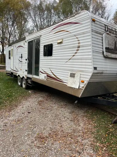 All tow gd most ready to use delivery available from 32’ -44’ From 1850-12,500$