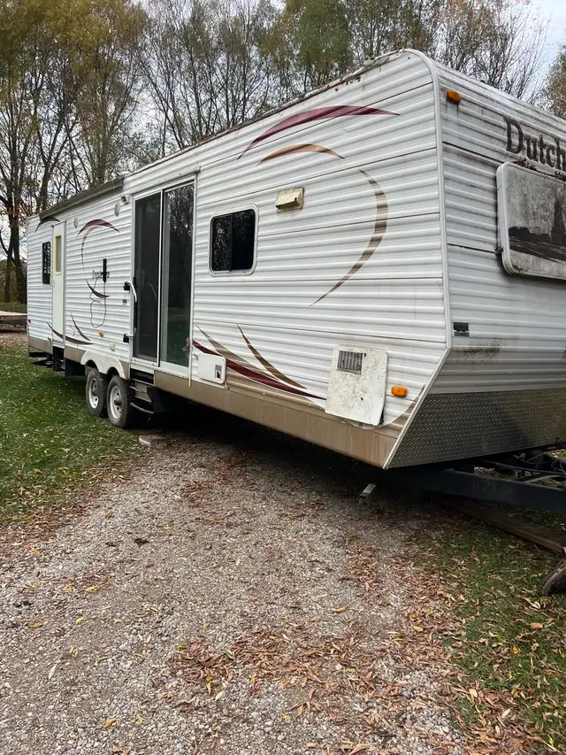 10 homes living camper trailers park models bunkies tiny house in Other in Barrie - Image 2