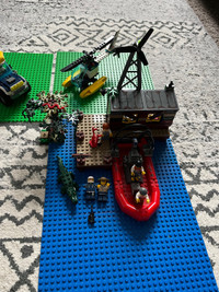 Lego 60068 - Crooks Hideout 