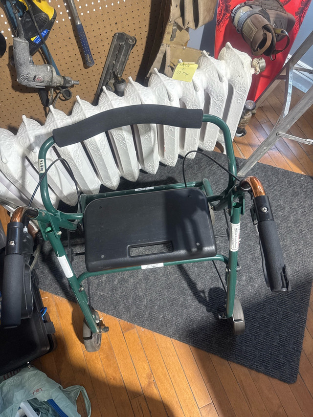 WALKER EVOLUTION MODEL SPRINT MINI CAP 225 LBS in Health & Special Needs in Calgary - Image 4
