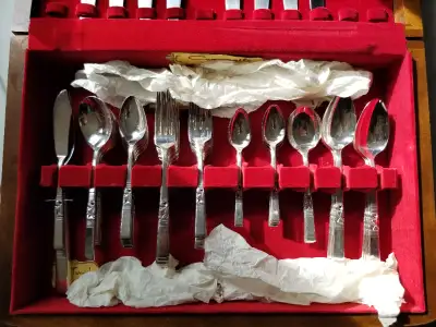 Oneida Community Silverplate Flatware, View more