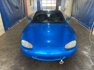 2000 Mazda MX-5