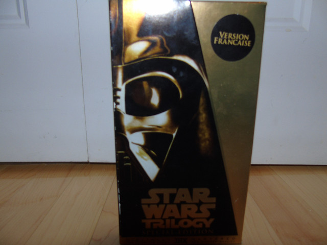 VHS Trilogie Guerre des Étoiles en français (Star Wars) dans CD, DVD et Blu-ray  à Ville de Montréal - Image 4