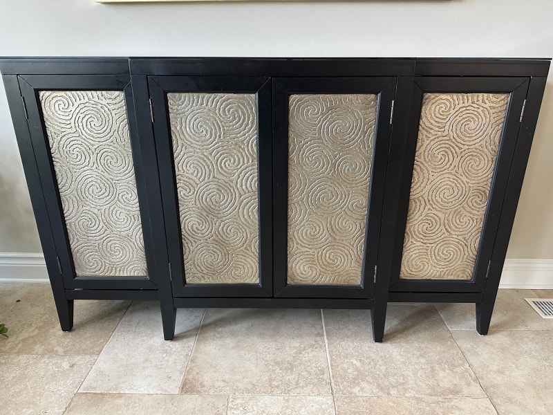 Dining room server/buffet Dining Tables & Sets St. Catharines Kijiji