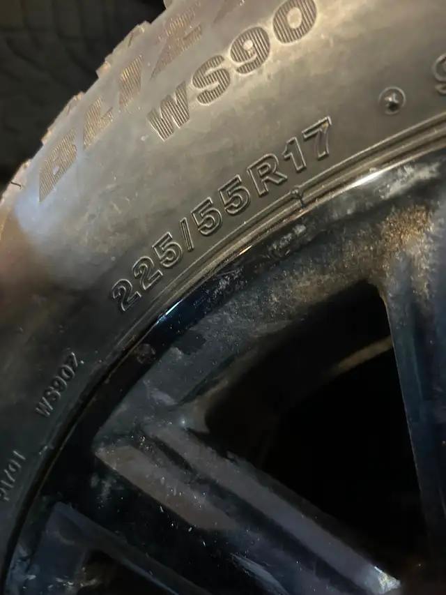 Blizzak Winter Tires with Aluminum Rims 2016 BMW X1 in Tires & Rims in Ottawa - Image 2