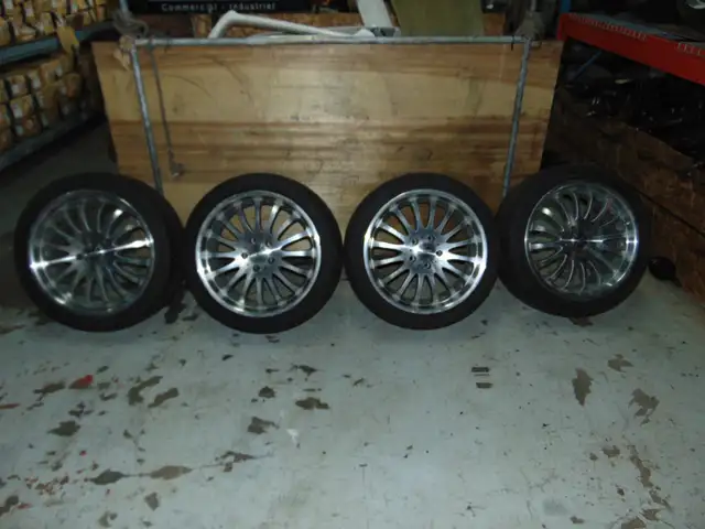 TWM 235-40-18 MAG WHEEL JANTES EN ALLIAGE MOYEU  DE ROUE JDM in Tires & Rims in West Island - Image 3