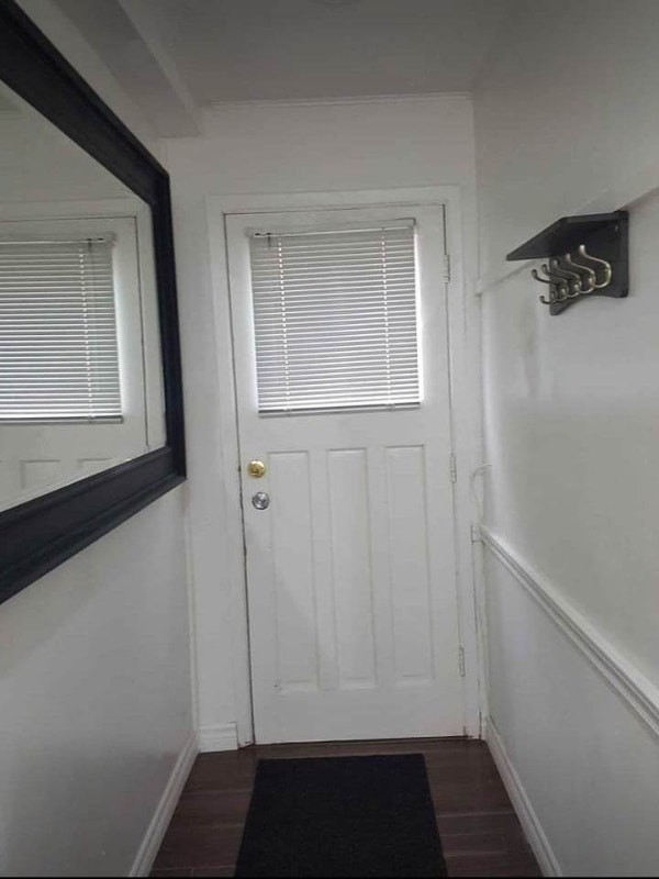 Short term rental Private room, nr square one, July 10 onwards Short