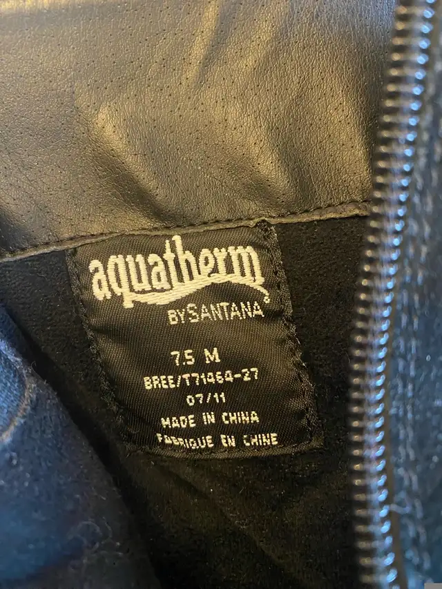 Suede Santana aquatherm  woman’s ankle boots in Women's - Shoes in Markham / York Region - Image 4