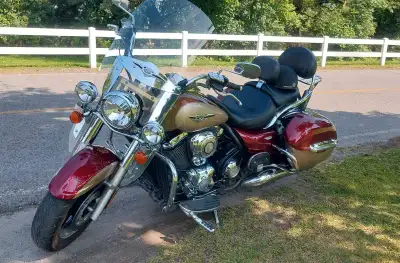 Vulcan nomad 2009, 1700cc, 51000 km en Très bonne condition. Dossier conducteur, prise 12v et sacs p...