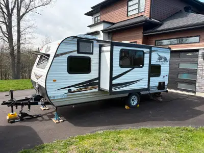Bought new in 2020. Sole owner. New hot water tank, sound system, power awning and slide out. Front...
