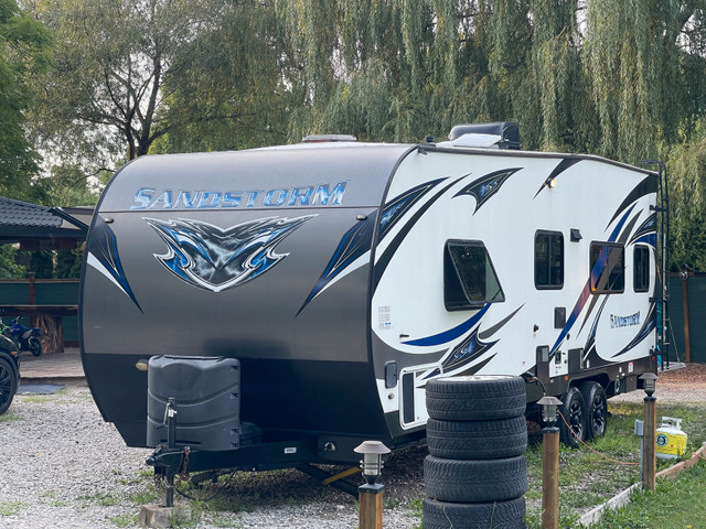  2018 RV trailer toy hauler Forest river delivery available in Travel Trailers & Campers in Hamilton - Image 2