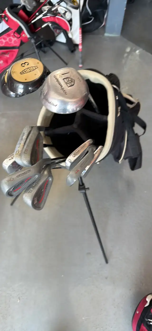 Northwestern Golf Club Set with Bag