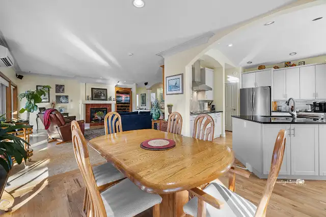 Luxury Living in Lister BC 3 bed 3 bath incredible En-Suite in Houses for Sale in Nelson - Image 5
