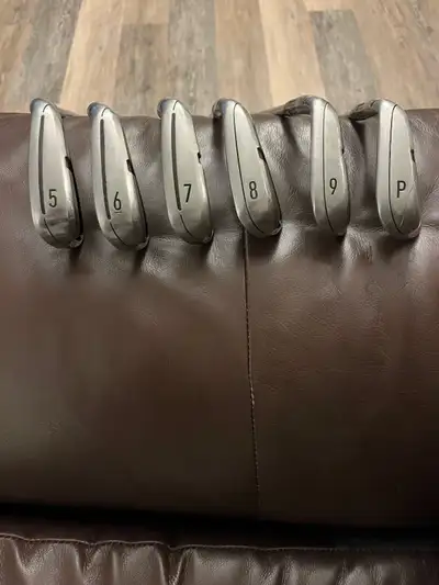 Golf irons set (Taylormade M4), View more