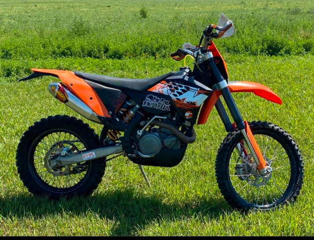 2008 KTM 530 excw-r in Dirt Bikes & Motocross in Medicine Hat - Image 2