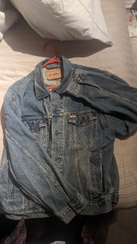 Vintage Levis jean jacket L