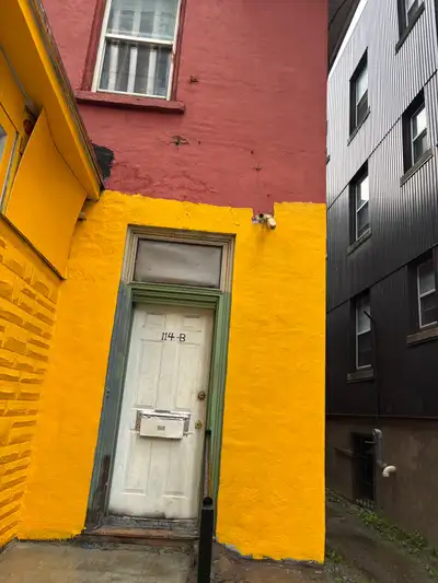 Please contact :343-998-3838 to Secure this charming and affordable room for rent located right in t...