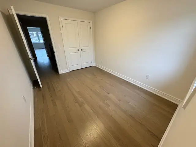 Room on rent on sharing basis on  upper floor in Room Rentals & Roommates in Mississauga / Peel Region - Image 3