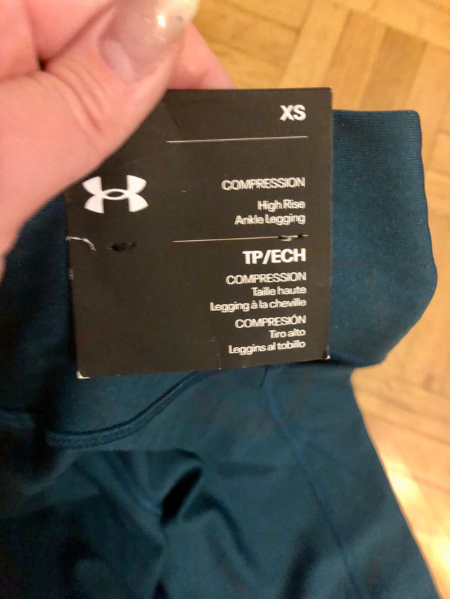 BNWT Women’s Under Armour Compression Leggings  in Women's - Bottoms in City of Toronto - Image 3