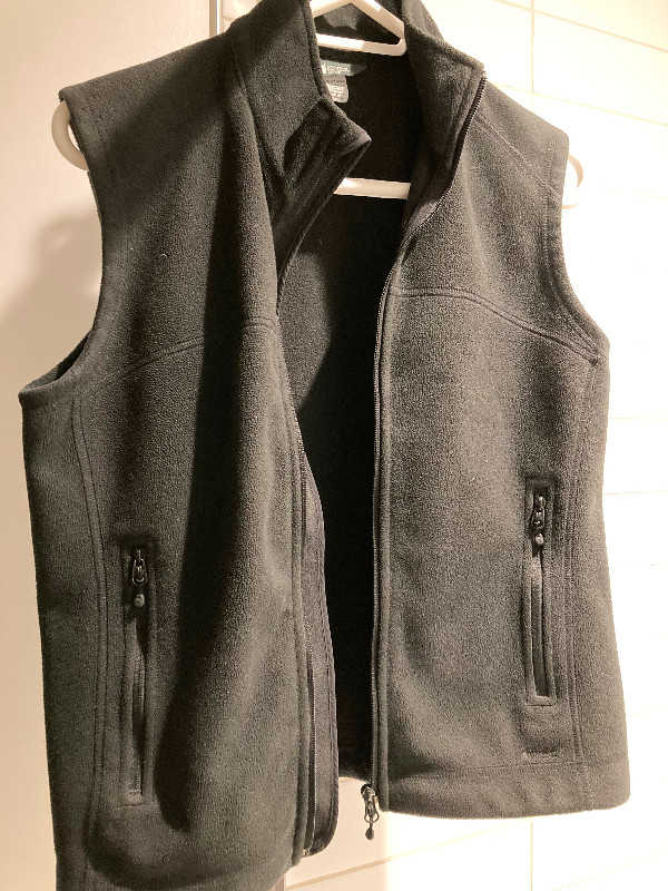 Veste noire polar coupe vent - black windproof fleece vest dans Femmes - Hauts et vêtements d'extérieur  à Ville de Montréal