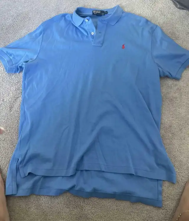 men’s large short sleeve  in Men's in Oshawa / Durham Region - Image 3