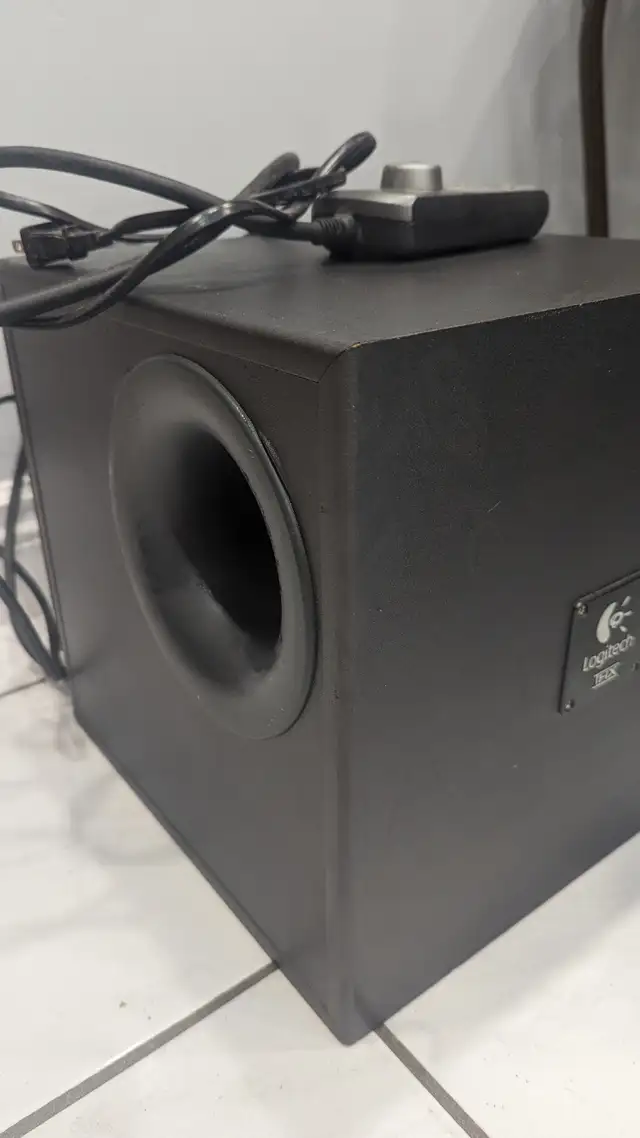 Logitech subwoofer computer speaker in Speakers, Headsets & Mics in City of Toronto - Image 3